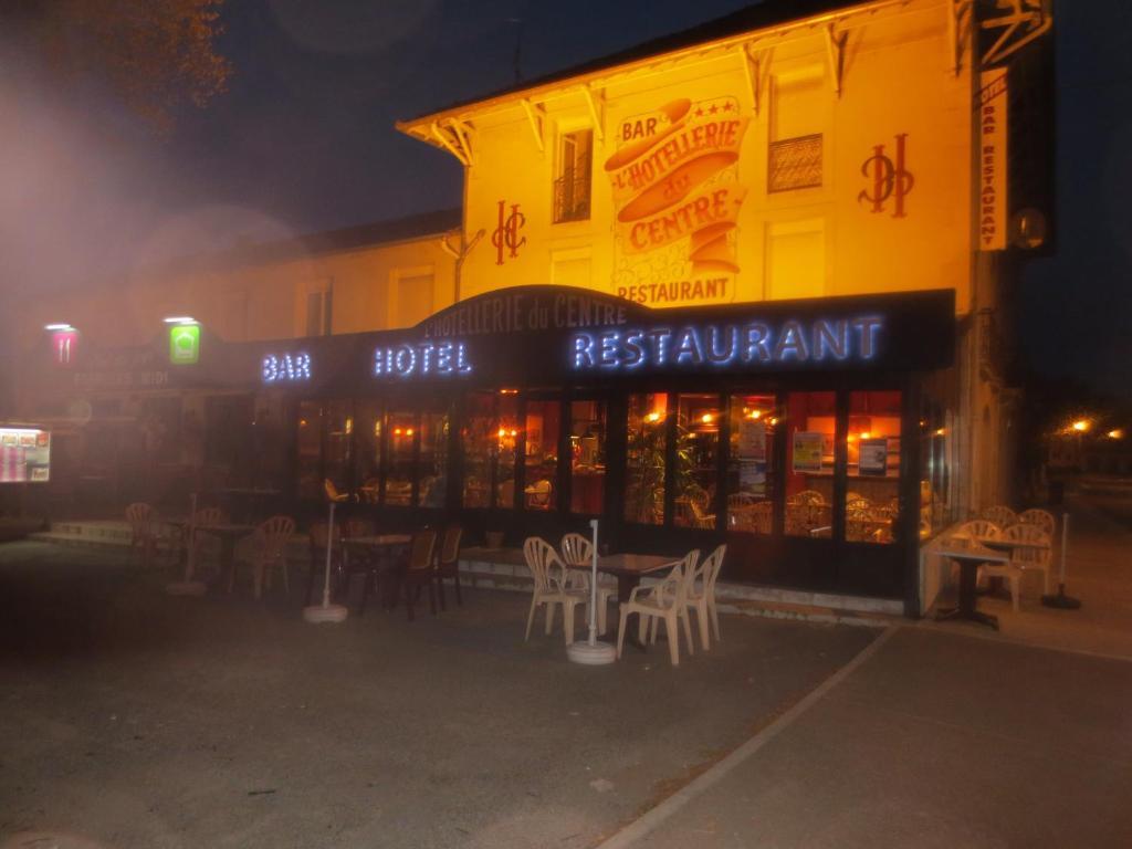 Hotellerie Du Centre Salies-du-Salat Buitenkant foto