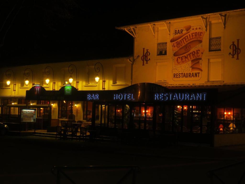 Hotellerie Du Centre Salies-du-Salat Buitenkant foto